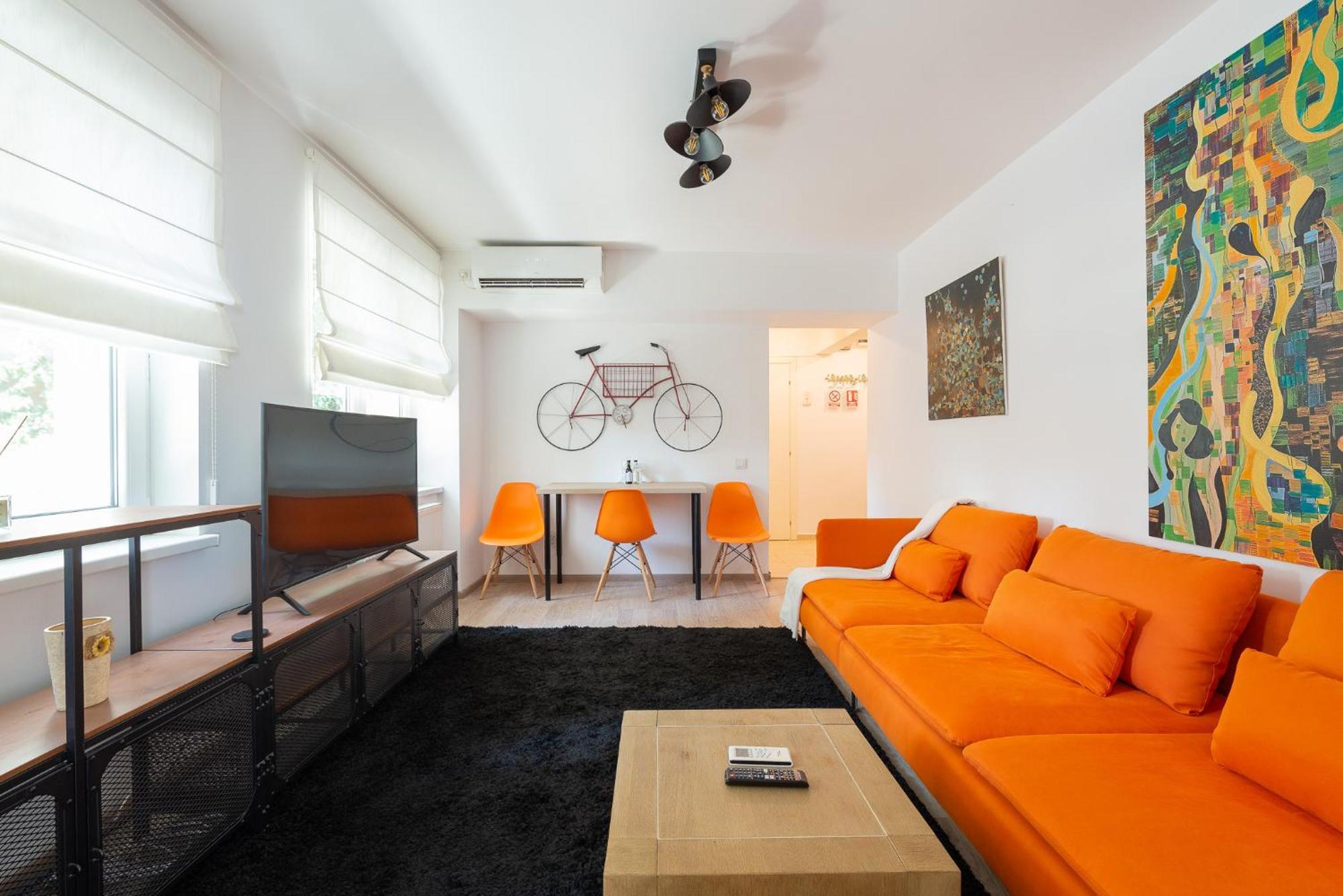 City Center-Cozy One Bedroom Apartment Bukarest Eksteriør billede